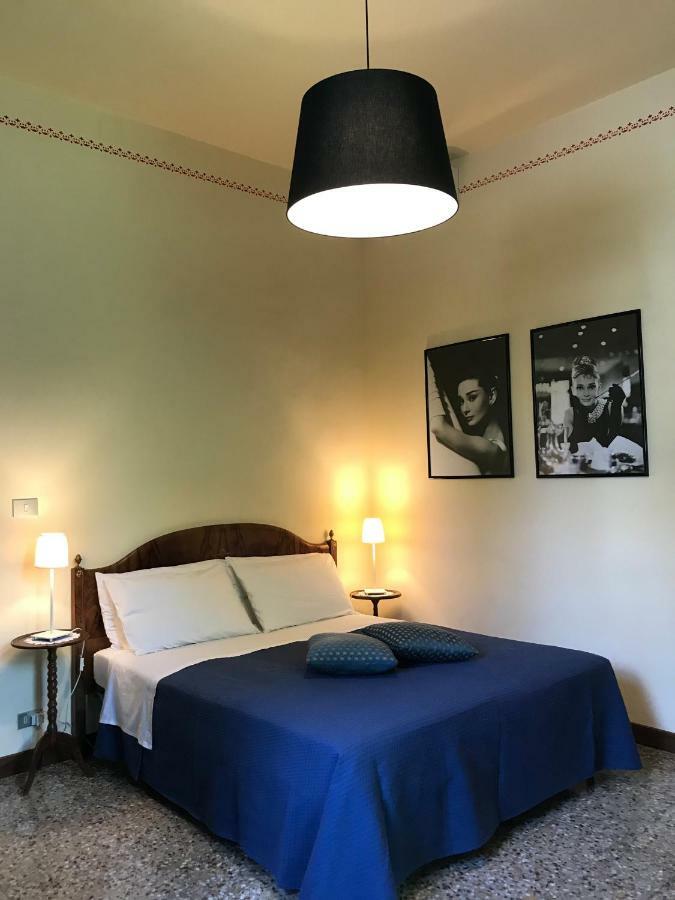 Bed and Breakfast La Sosta Fuori Stazione Брешелло Экстерьер фото